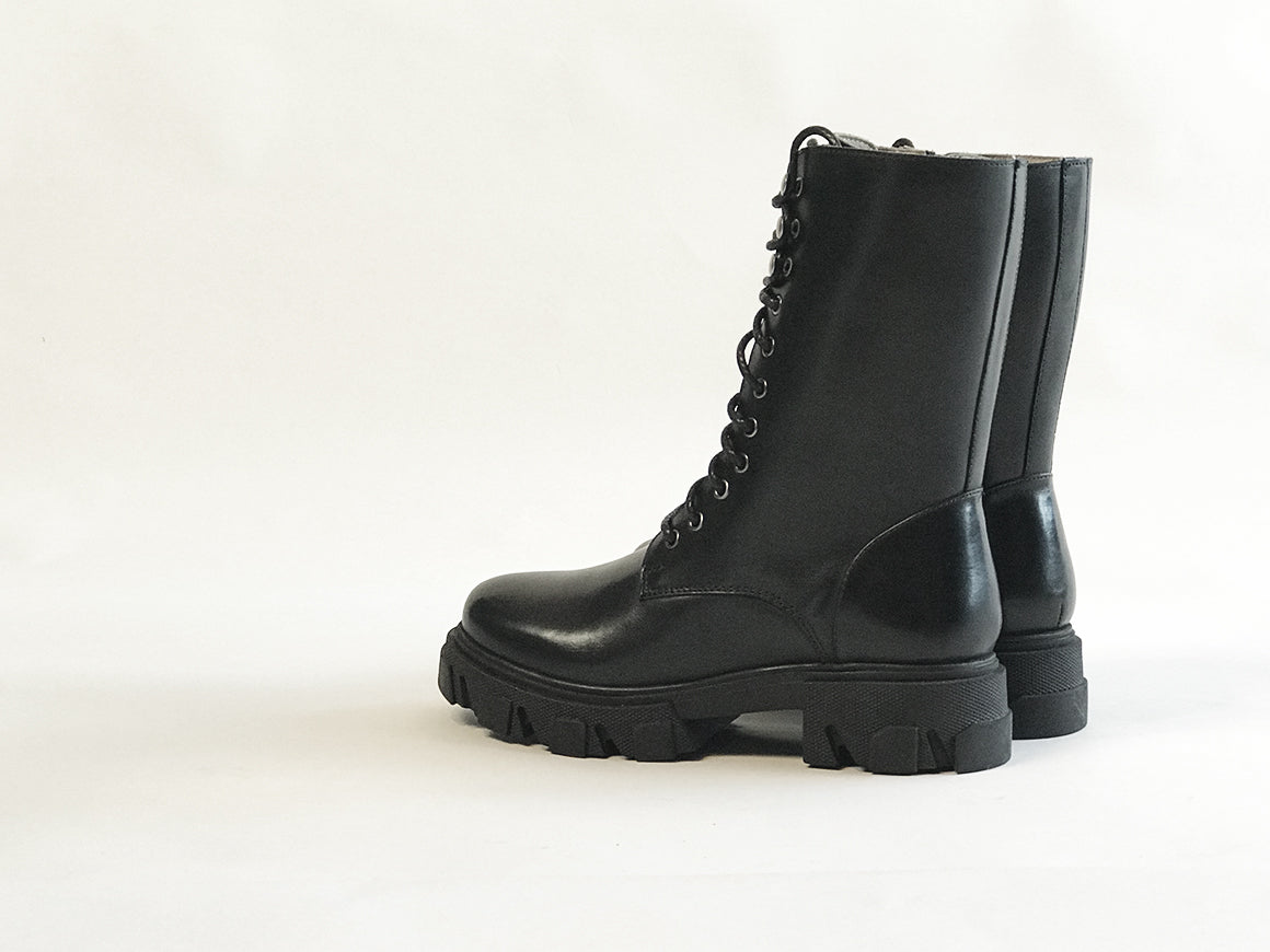 MEDAKA | Women's Tall leather lace-up Boots