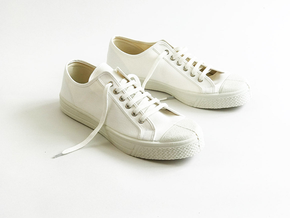 USR Low White | Men's canvas sneaker (vegan friendly)